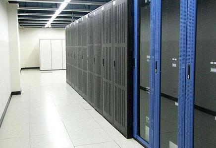 站長(cháng)，你還在用美國主機嗎？